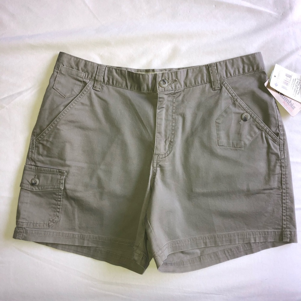 Women’s Columbia shorts, color slate green/gray, size 10, NWT.